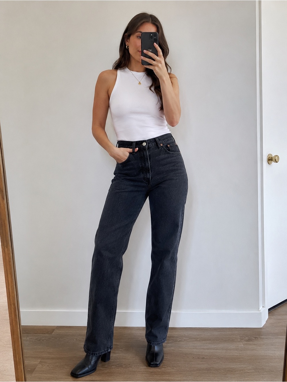 Zara High-Waisted Straight Leg Jeans - Black